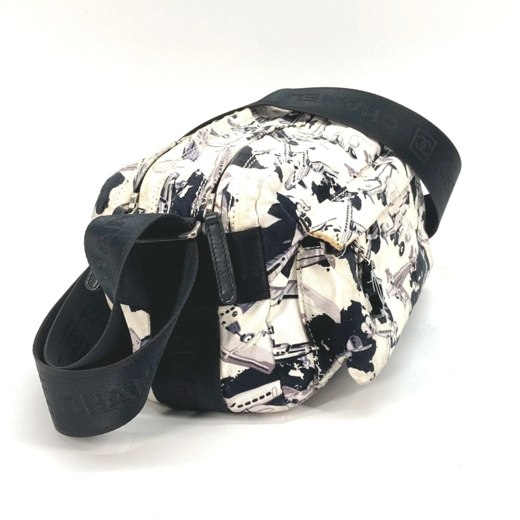 CHANEL Shoulder bag Shoulder Bag