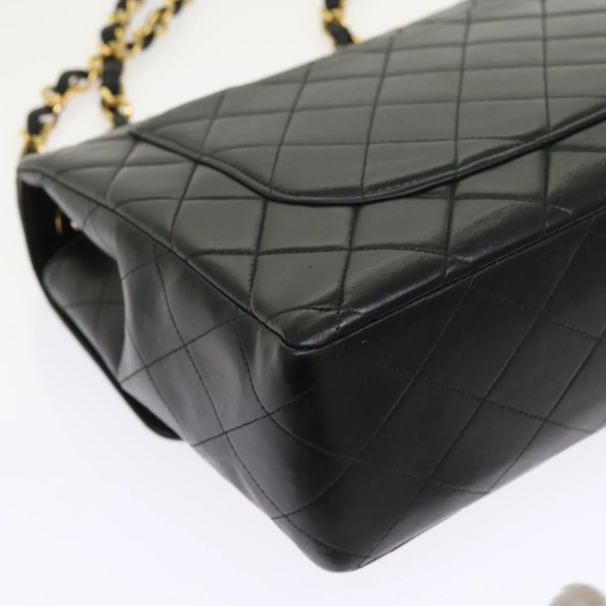 CHANEL Shoulder Bag