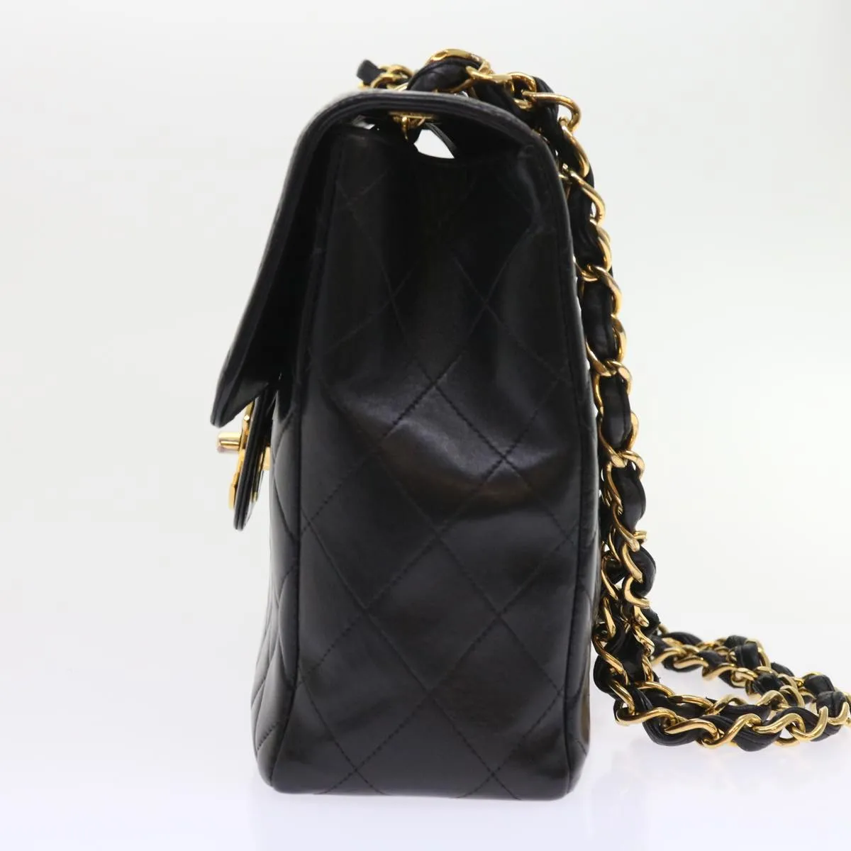 CHANEL Shoulder Bag