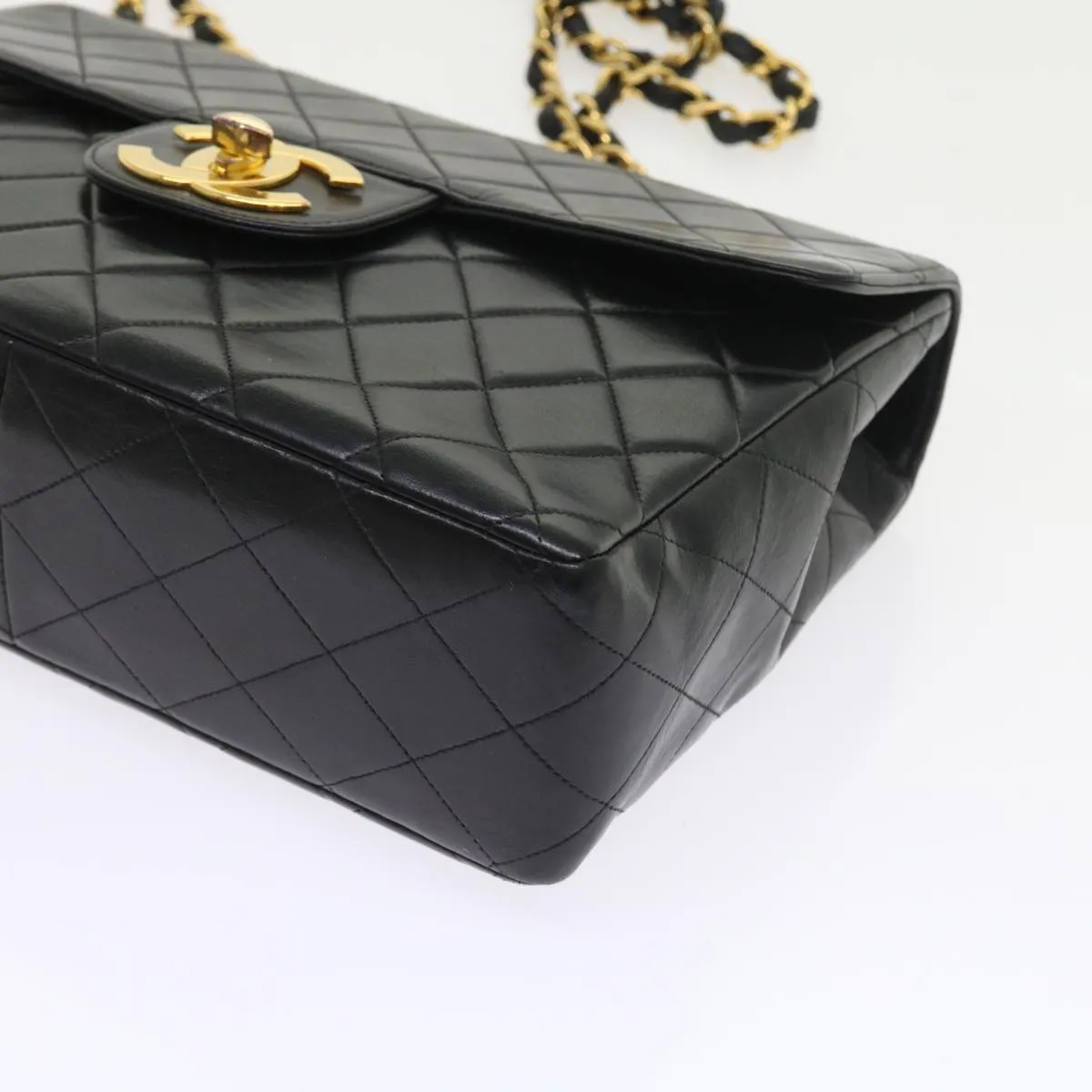 CHANEL Shoulder Bag