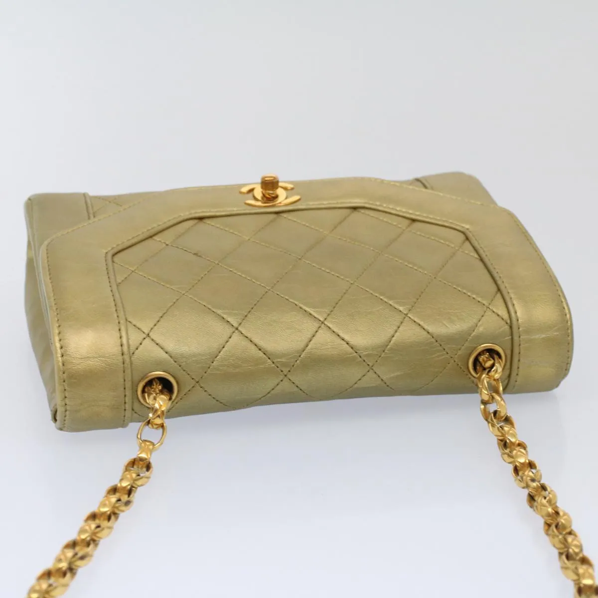 CHANEL Shoulder Bag