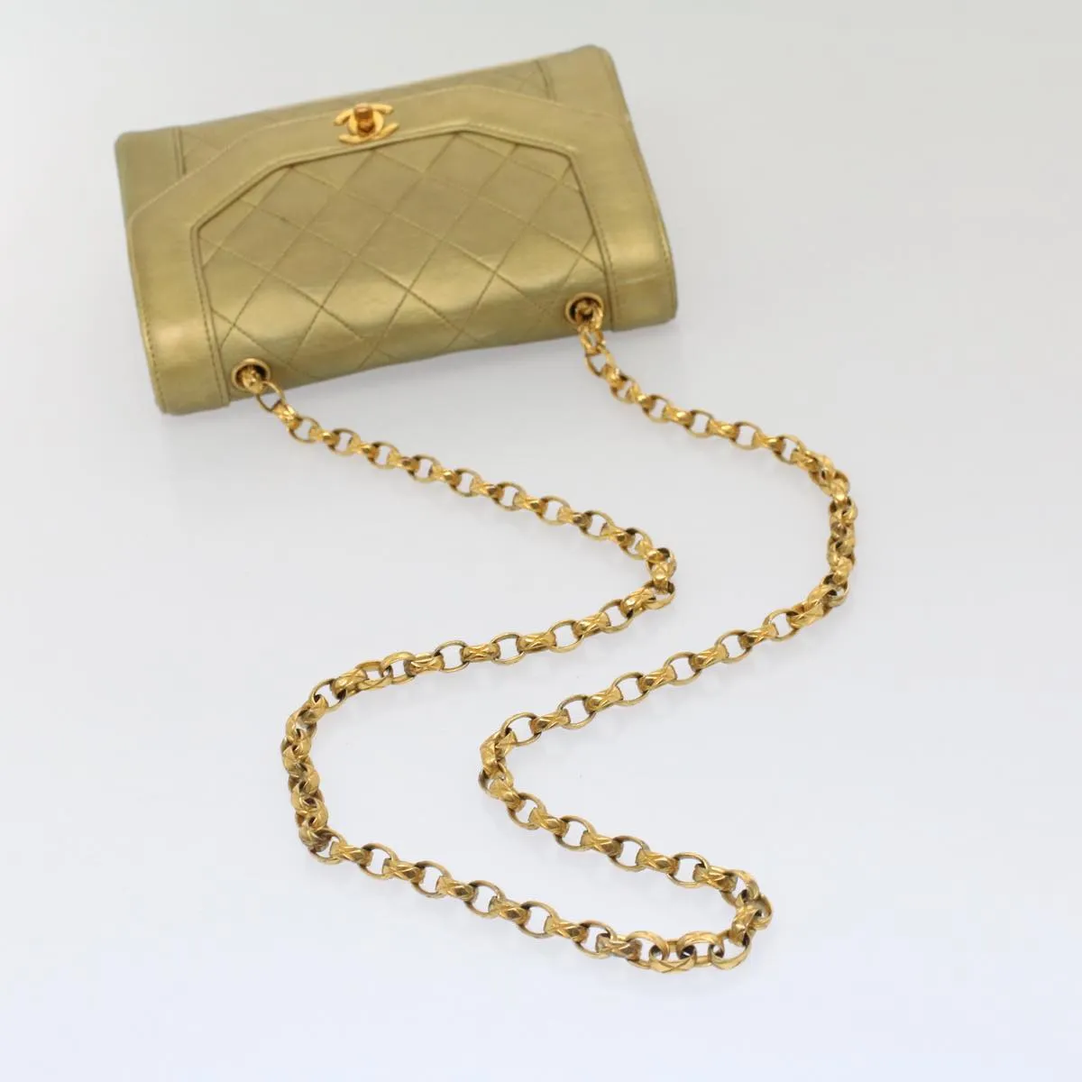 CHANEL Shoulder Bag