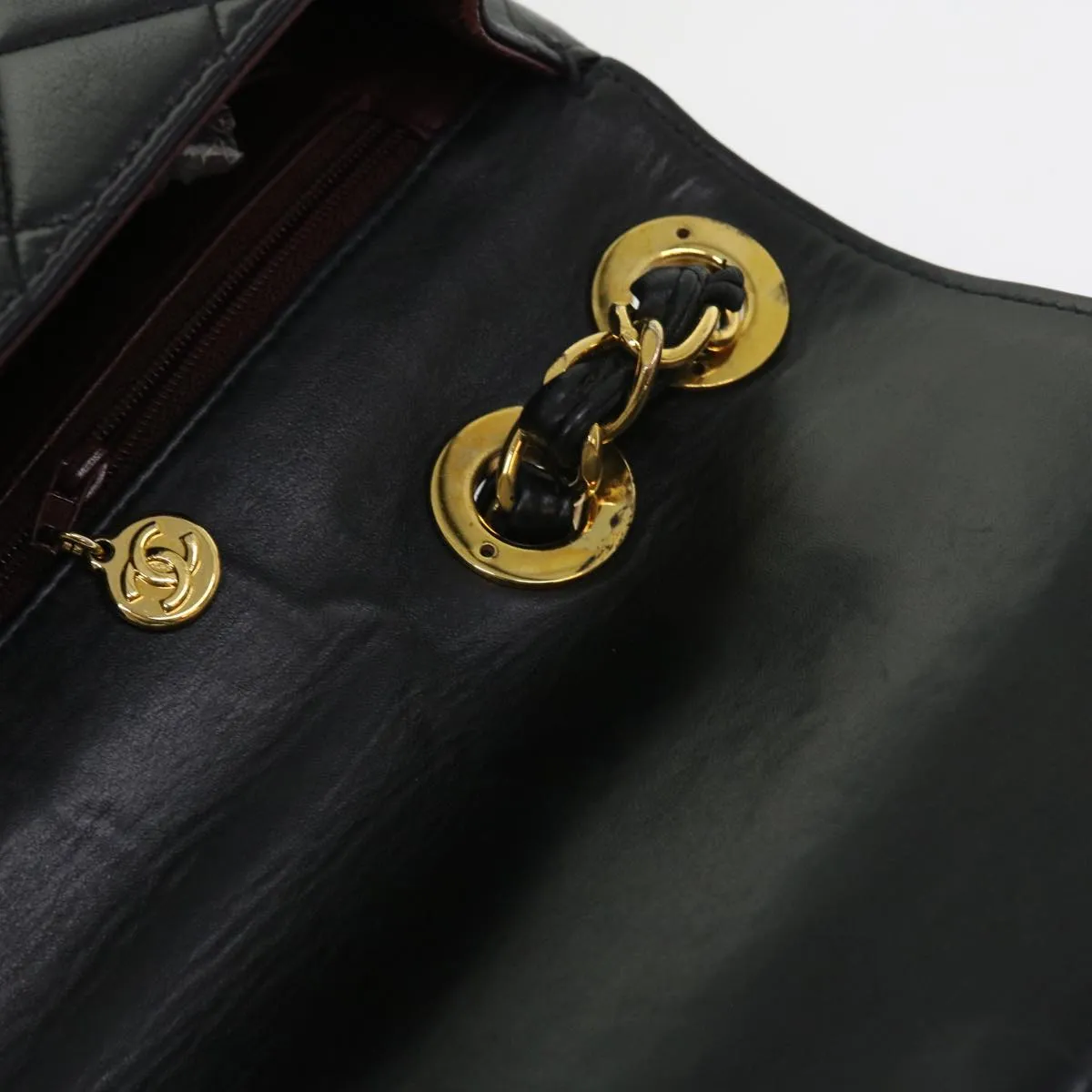 CHANEL Shoulder Bag