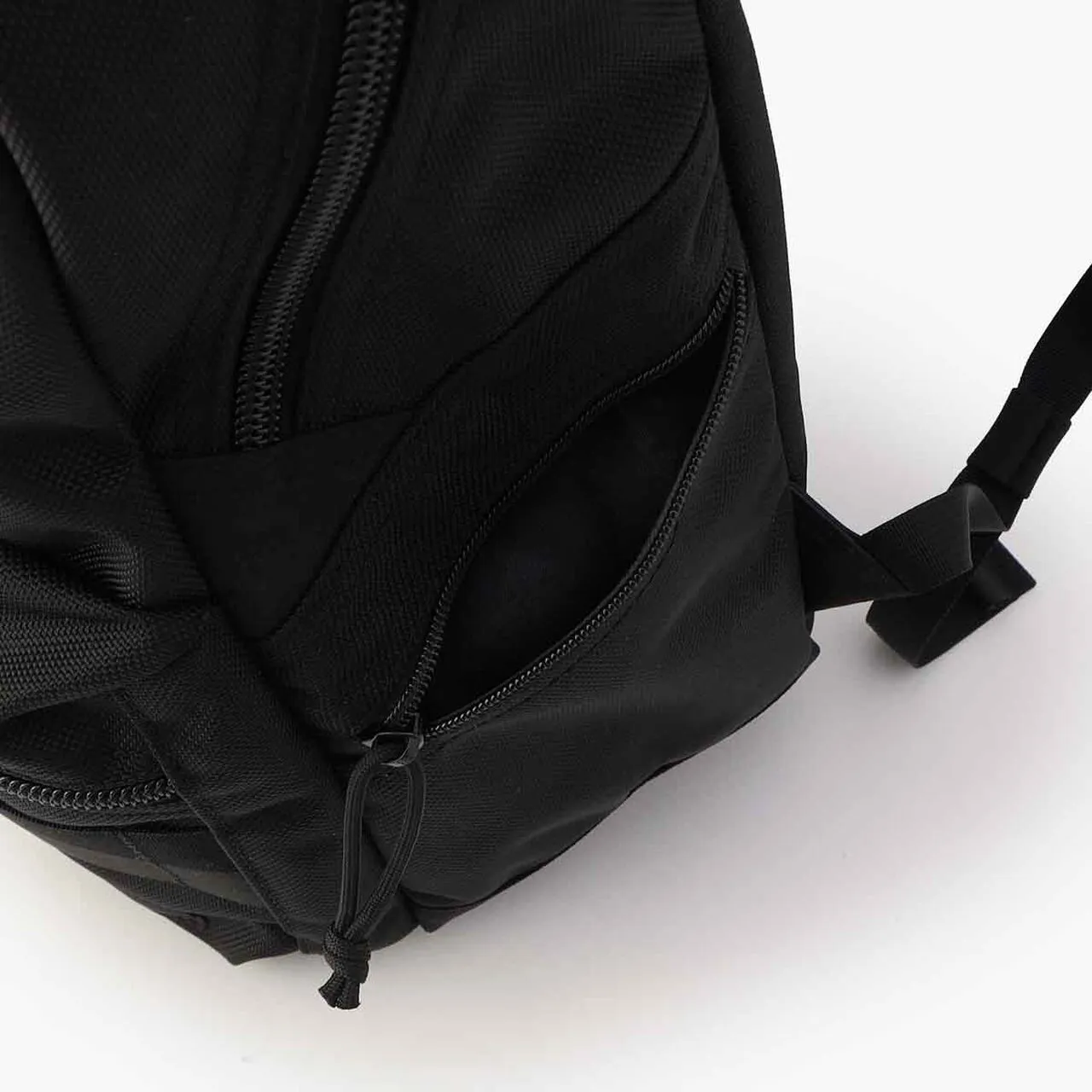 DELTA ALPHA PACK M SQD ( MADE IN USA  )