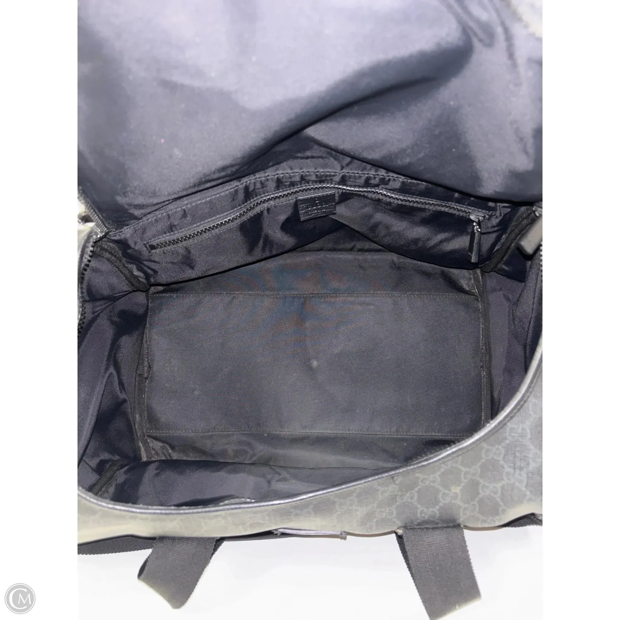 Duffle And Weekender Luxury Designer By Gucci, Size: Medium