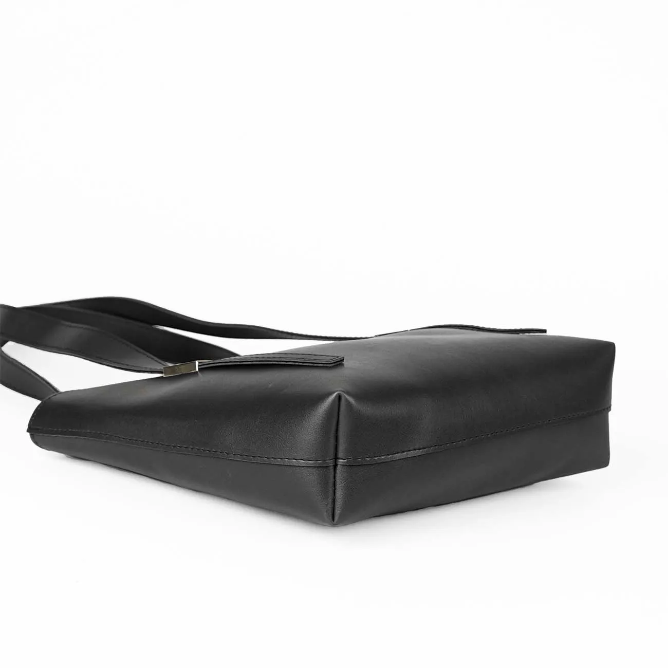 Falcon tote Bag black