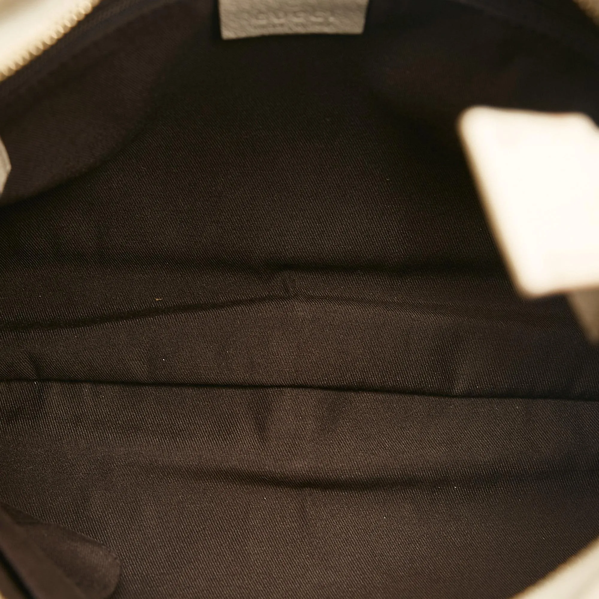 Gucci GG Canvas Abbey D-Ring Shoulder Bag (SHG-37903)