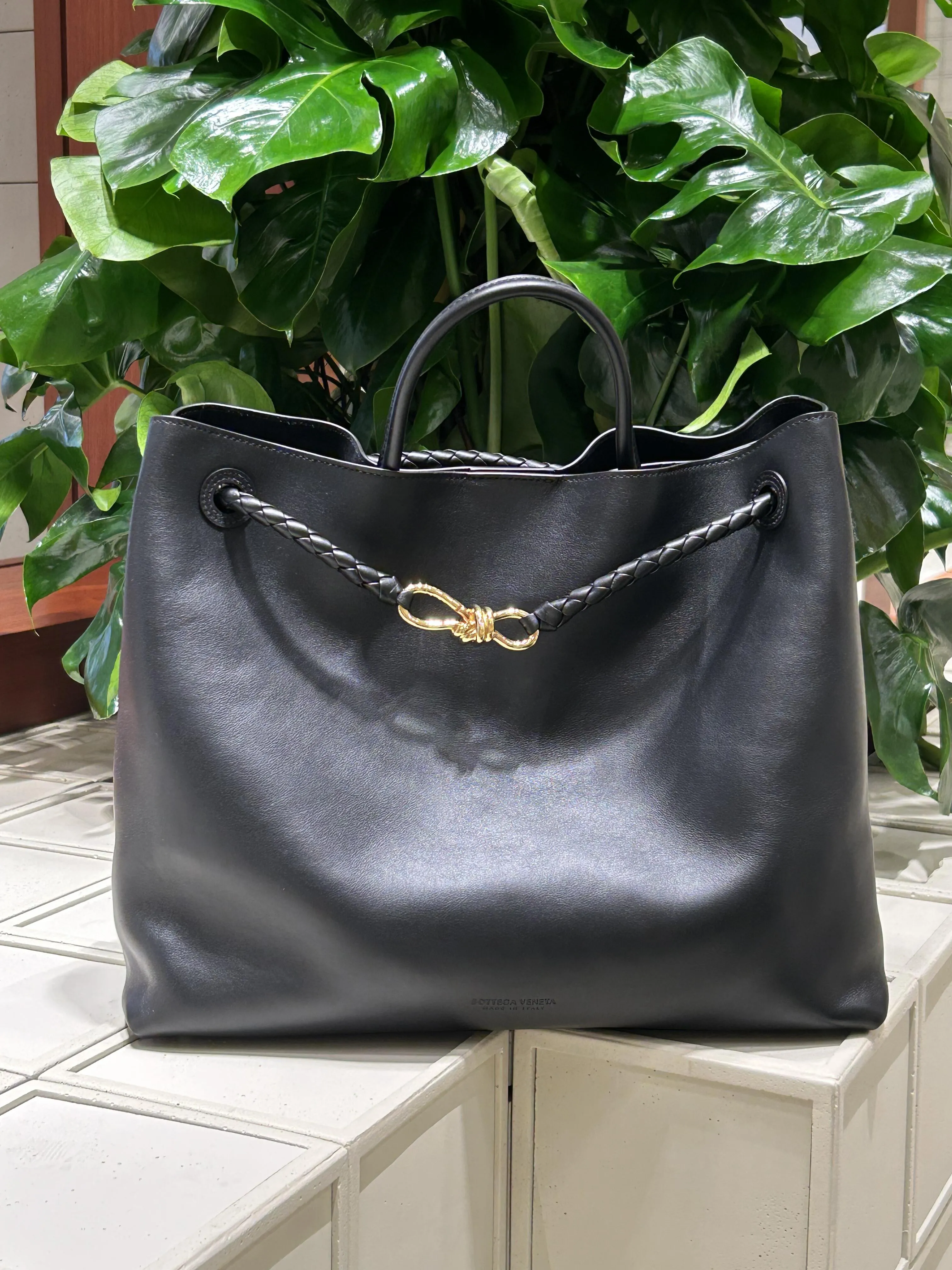 Large Luxury Soft Leather Tote Bag, Aesthetic Handbag With Gold Knot Buckle, Daily Fashion Designer Bag, Crossbody & Shoulder Style
