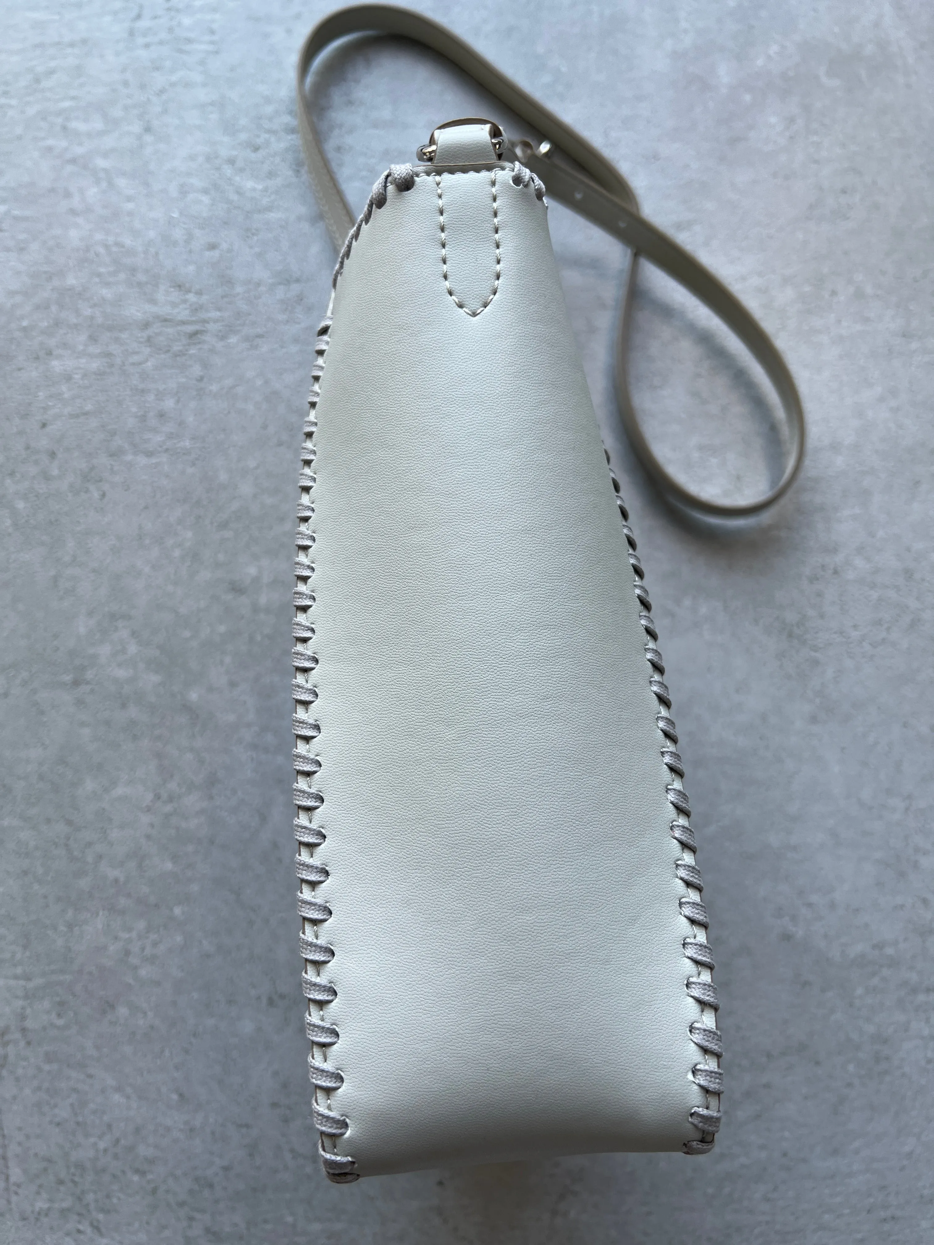 Logo Hobo Perforated, Clay