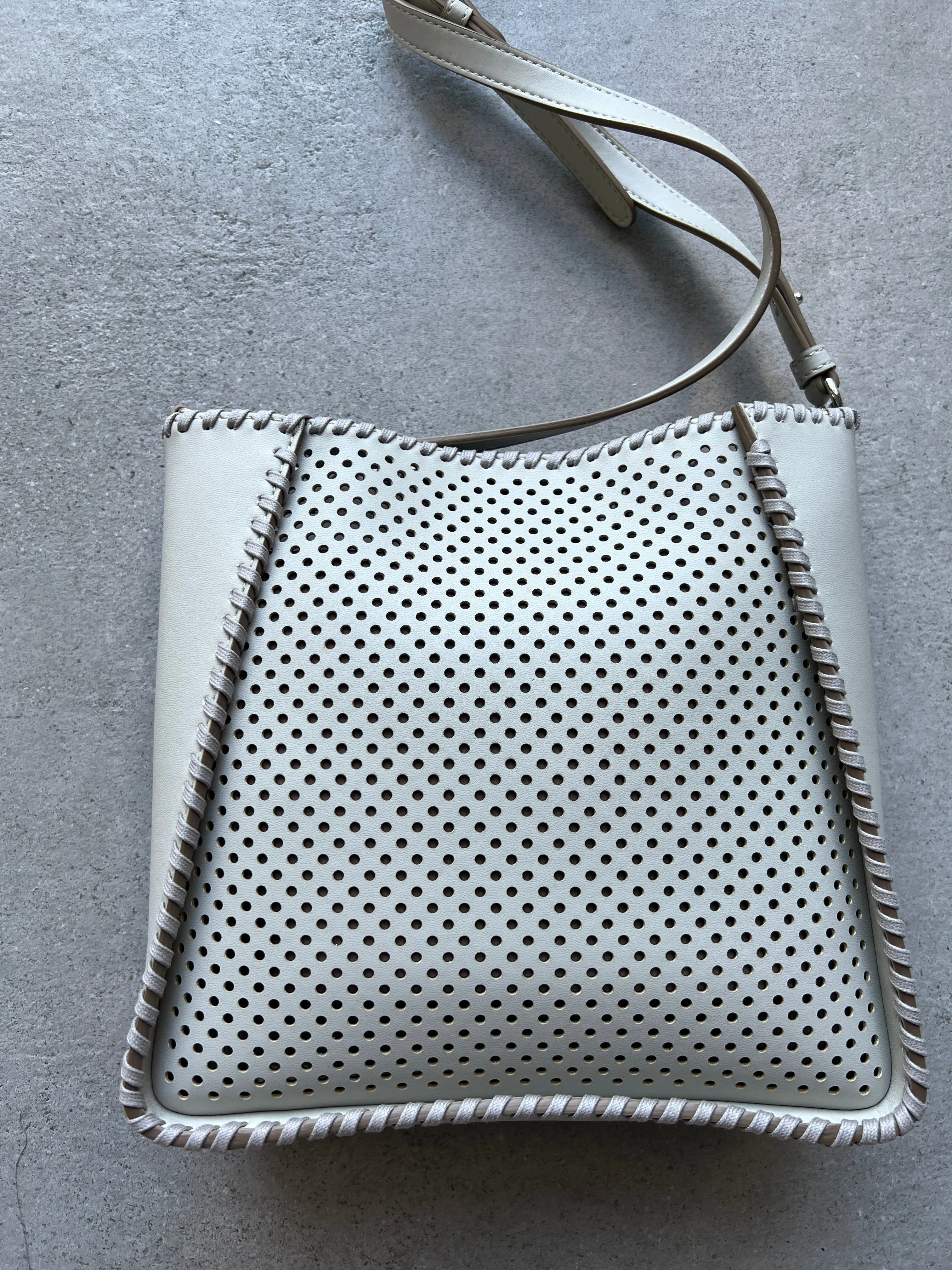 Logo Hobo Perforated, Clay