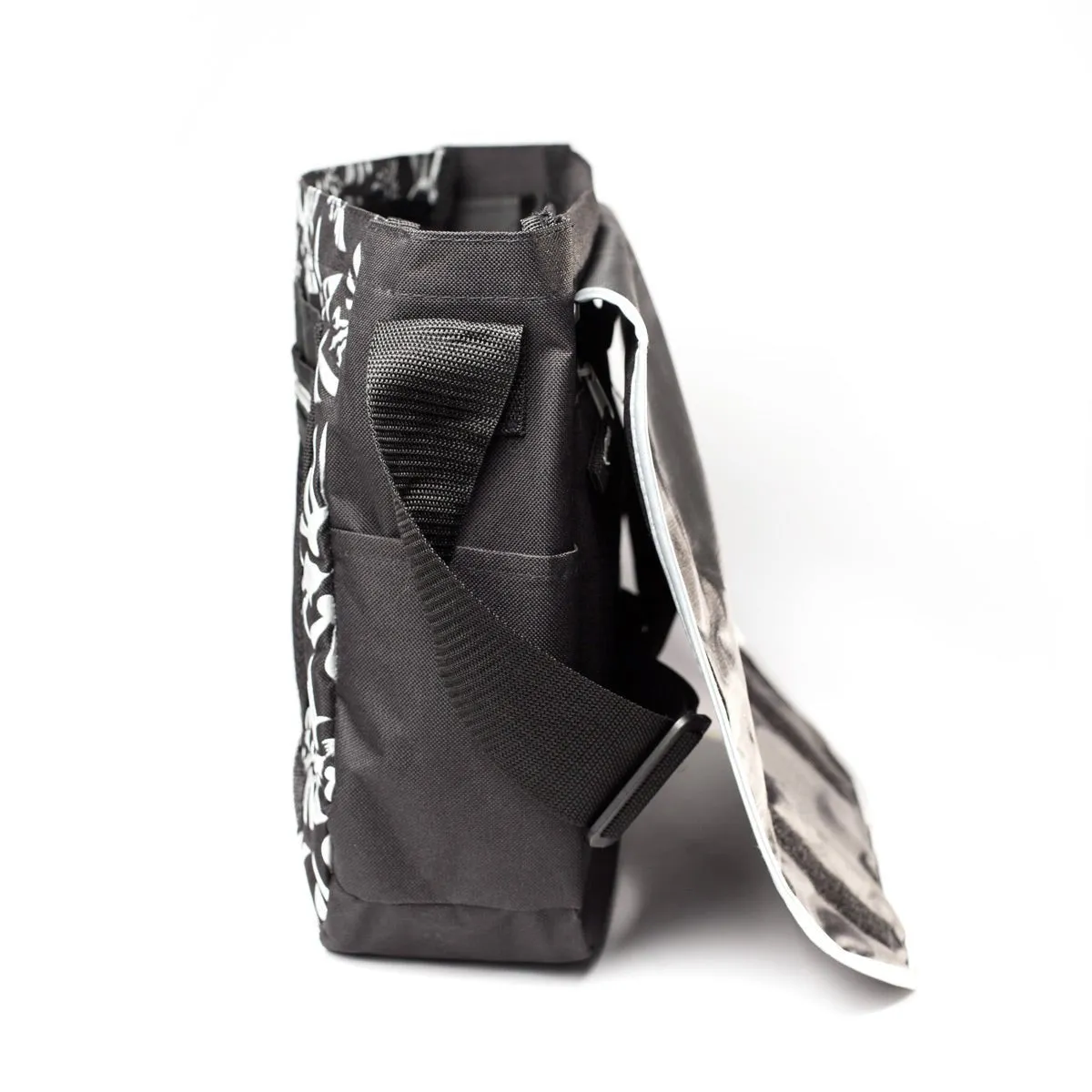 Nintendo The Legend of Zelda Black Messenger Bag