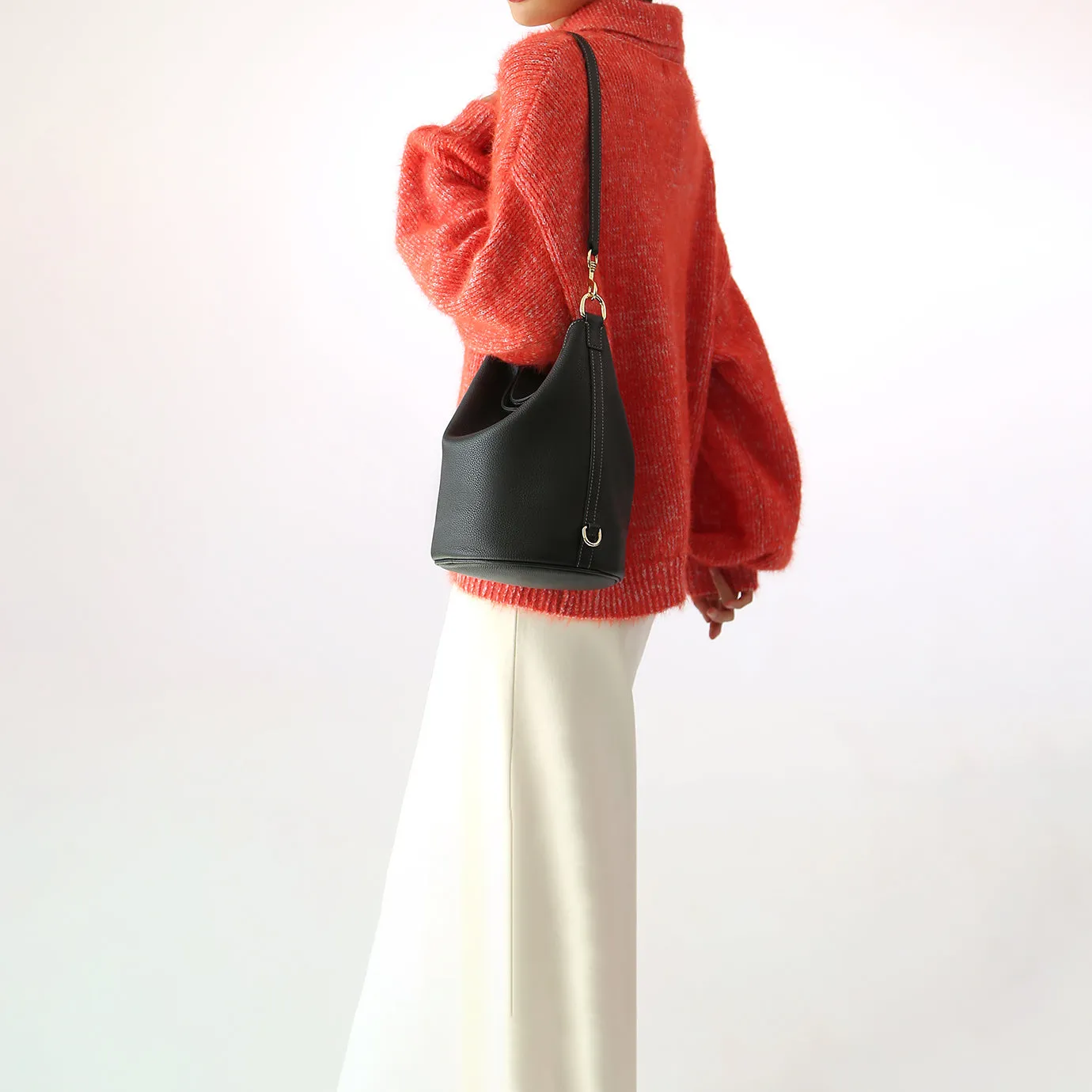 ORUKAMI Soft Convertible Bucket Bag - Black