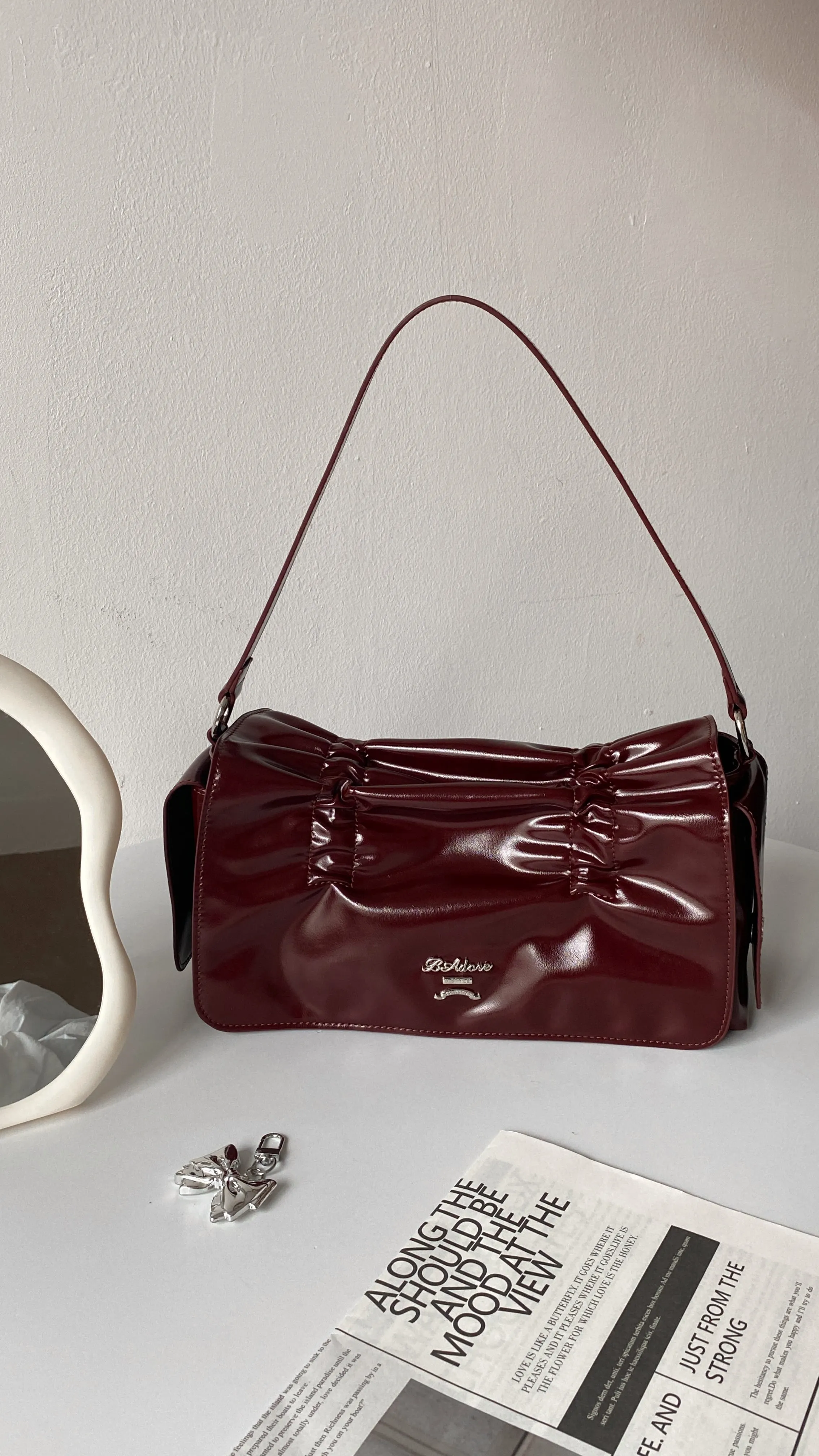 Vollie Collection RED